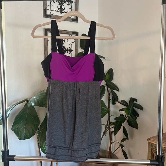 lululemon athletica Tops - LULULEMON RUN BACK ON TRACK GRAY/PURPLE CUT OUT TANK RUNNING YOGA BRA TOP.  S/12